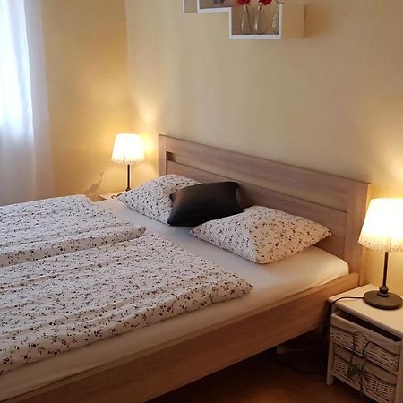 Apartman Lotos Mikulov Extérieur photo