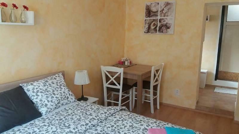 Apartman Lotos Mikulov Extérieur photo